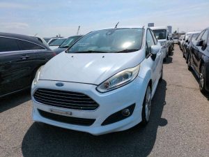 FORD FIESTA2015 WHITE