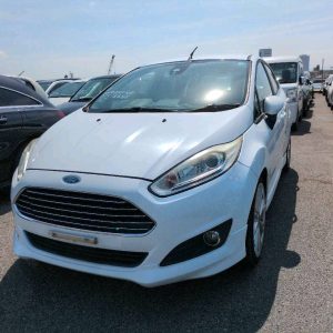 FORD FIESTA2015 WHITE